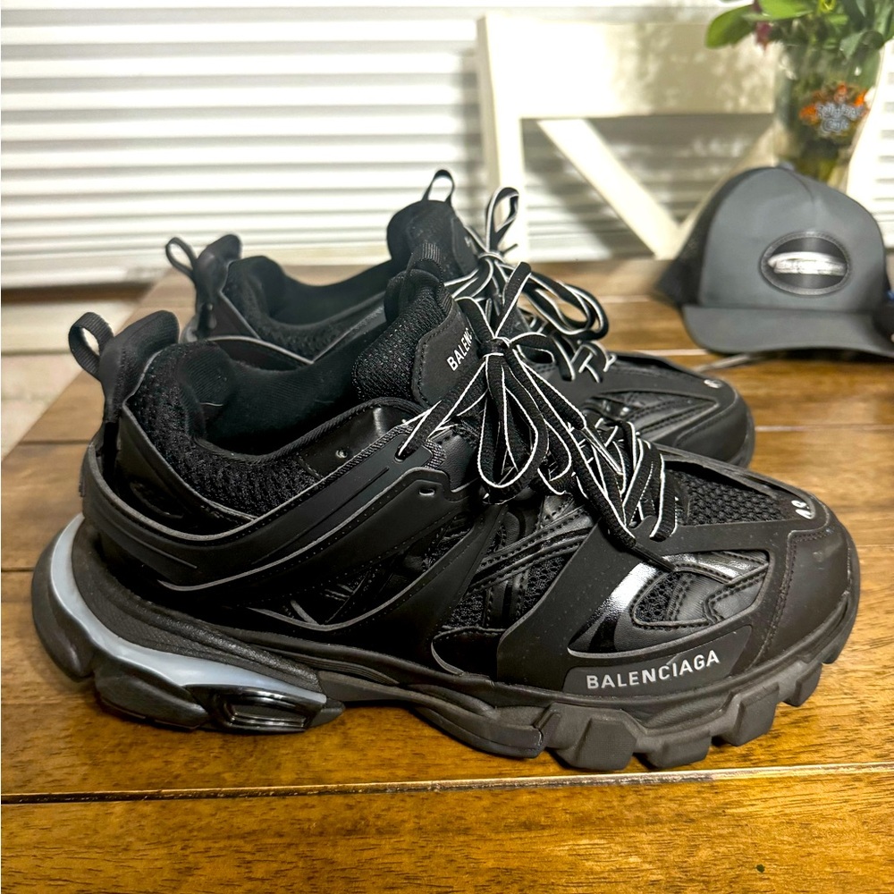 balenciaga led tracks size 10/43